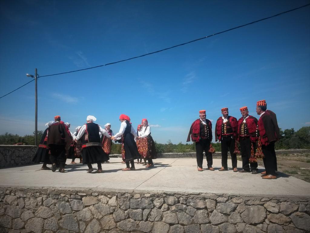 Simun&Jakov Drinovci Luaran gambar